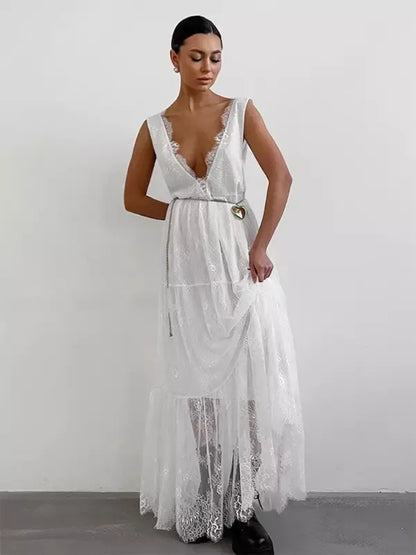 Women's long dress – Plunging neckline – Elegant lace – Sleeveless