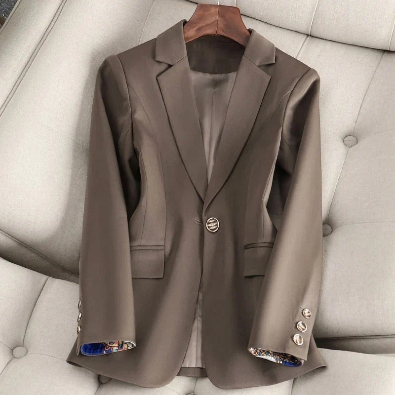 Women's Blazer - Woven Fabric - Fitted cut - Shawl collar - Long sleeves