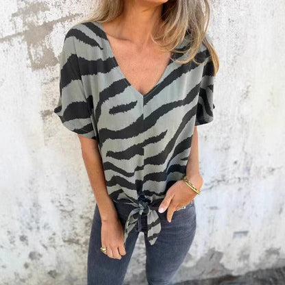 Women's blouse – Loose fit – V-neckline – Tie front – Short sleeves – Lightweight fabric
