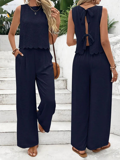 Women's two-piece set – Textured fabric – Cropped tie-back top – Wide-leg pants