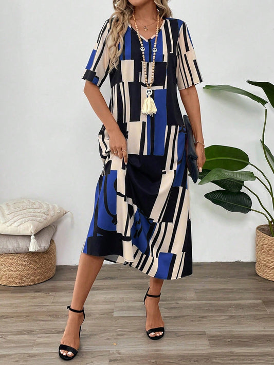 Women's long dress – Loose fit – V-neck – Short sleeves – Fluid abstract prints