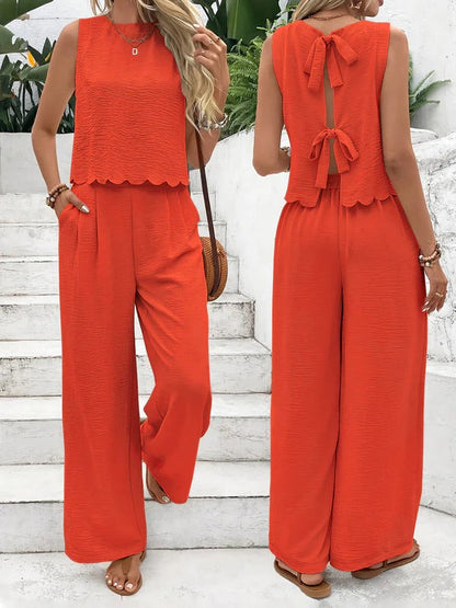 Women's two-piece set – Textured fabric – Cropped tie-back top – Wide-leg pants