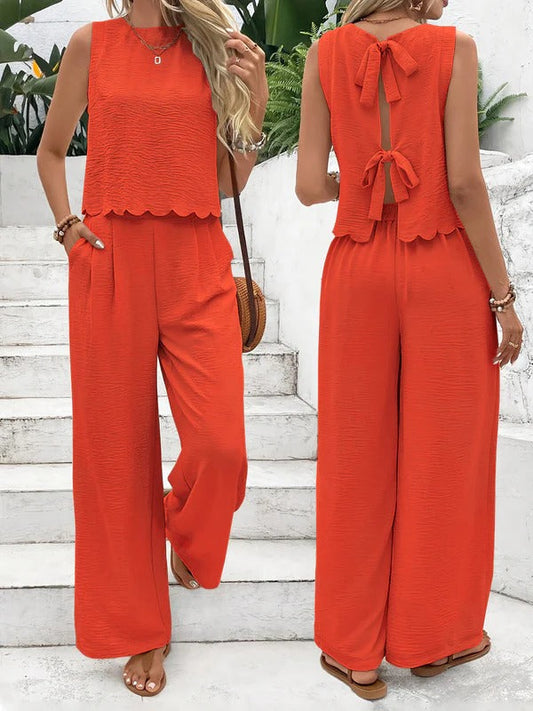 Women's two-piece set – Textured fabric – Cropped tie-back top – Wide-leg pants