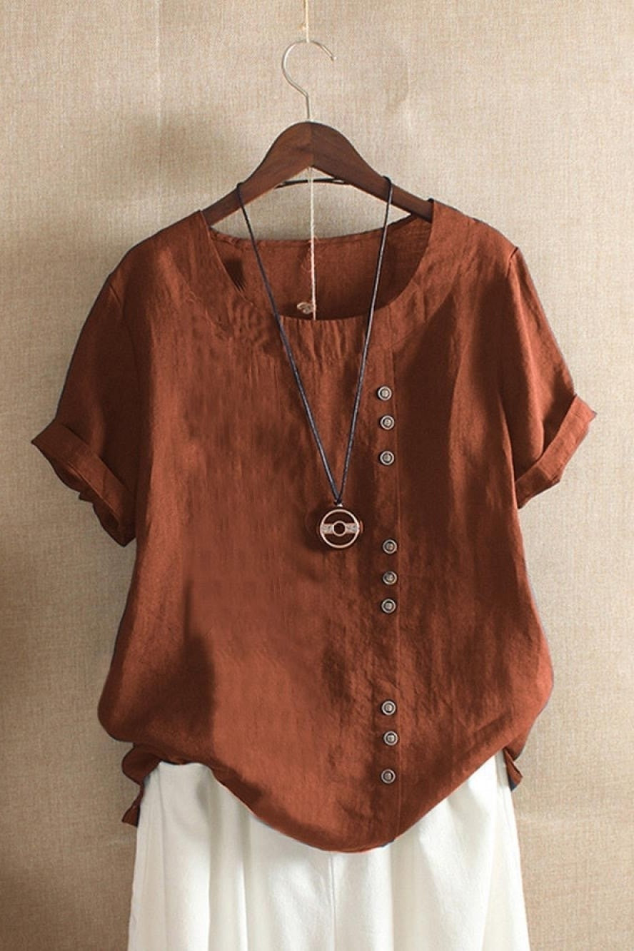 Women's blouse – Loose fit – Natural fibers – Short sleeves – Round neck – Decorative buttons