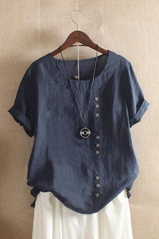 Women's blouse – Loose fit – Natural fibers – Short sleeves – Round neck – Decorative buttons