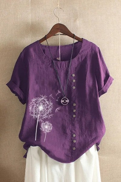 Women's T-shirt – Relaxed fit – Natural fibers – Floral print – Crew neck – Short sleeves – Decorative buttons