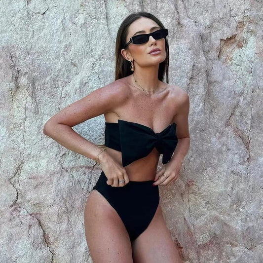 Women's two-piece swimsuit – Strapless bandeau top – High waist – Elegant bow – Comfortable stretch fabric